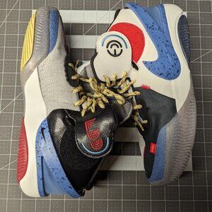 Nike Air Deldon Basketball Shoes, Size 10M/11.5W